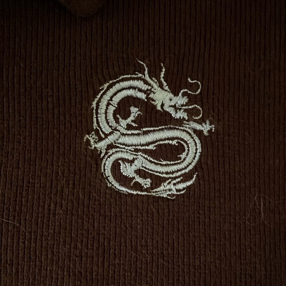 Justify Large cropped brown collared shirt with embroidered snake